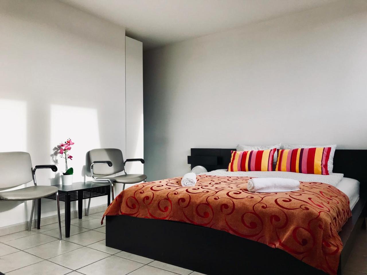 Fantasia A Spacious Beautiful Apartment & Affordable 诺瑟海姆 外观 照片